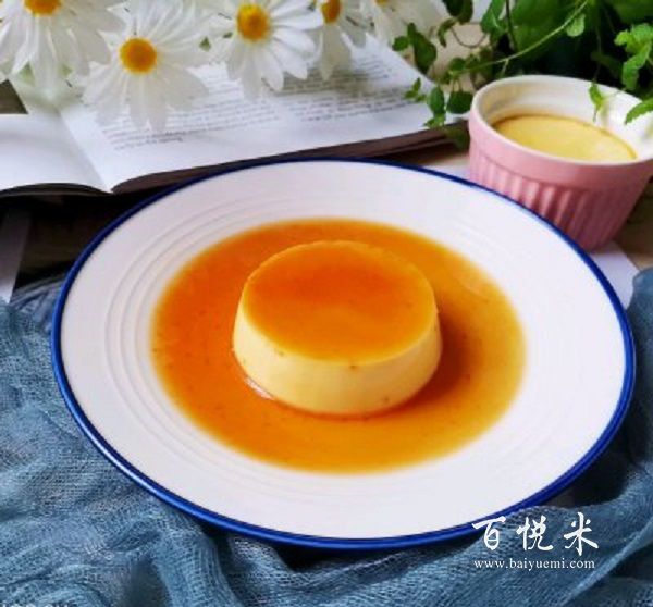 原來制作布丁這么簡單，兩個雞蛋一盒牛奶教你在家做布丁